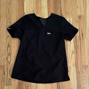 Figs Black Scrub Top
